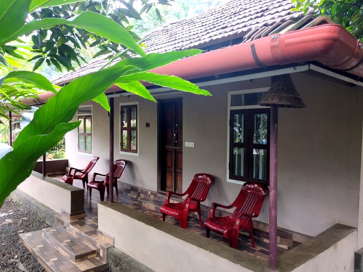 WESTERN COURTYARD MUNNAR