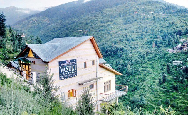 HIMALAYAN HAMLET VASUKI MANALI